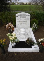 Restauratie van een grafmonument in Bianco Carrara